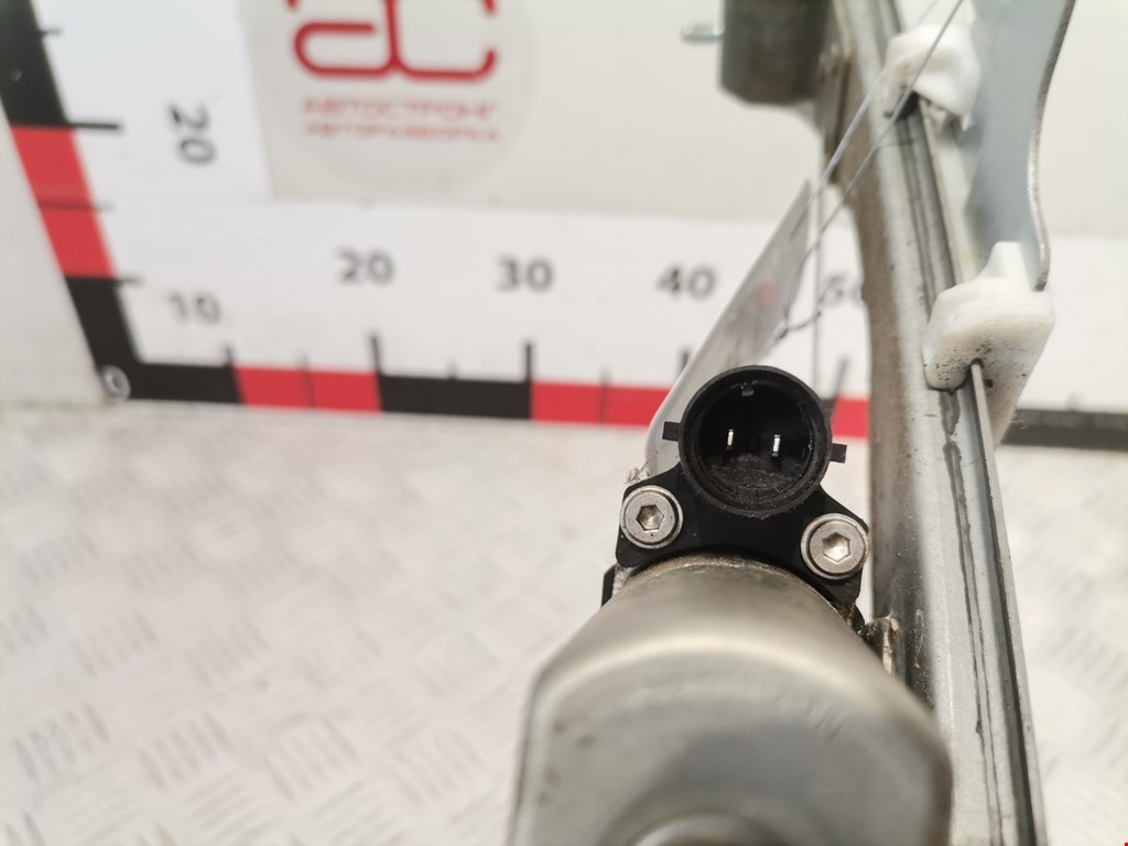 Стеклоподъемник передний левый DACIA Sandero 2008-2012