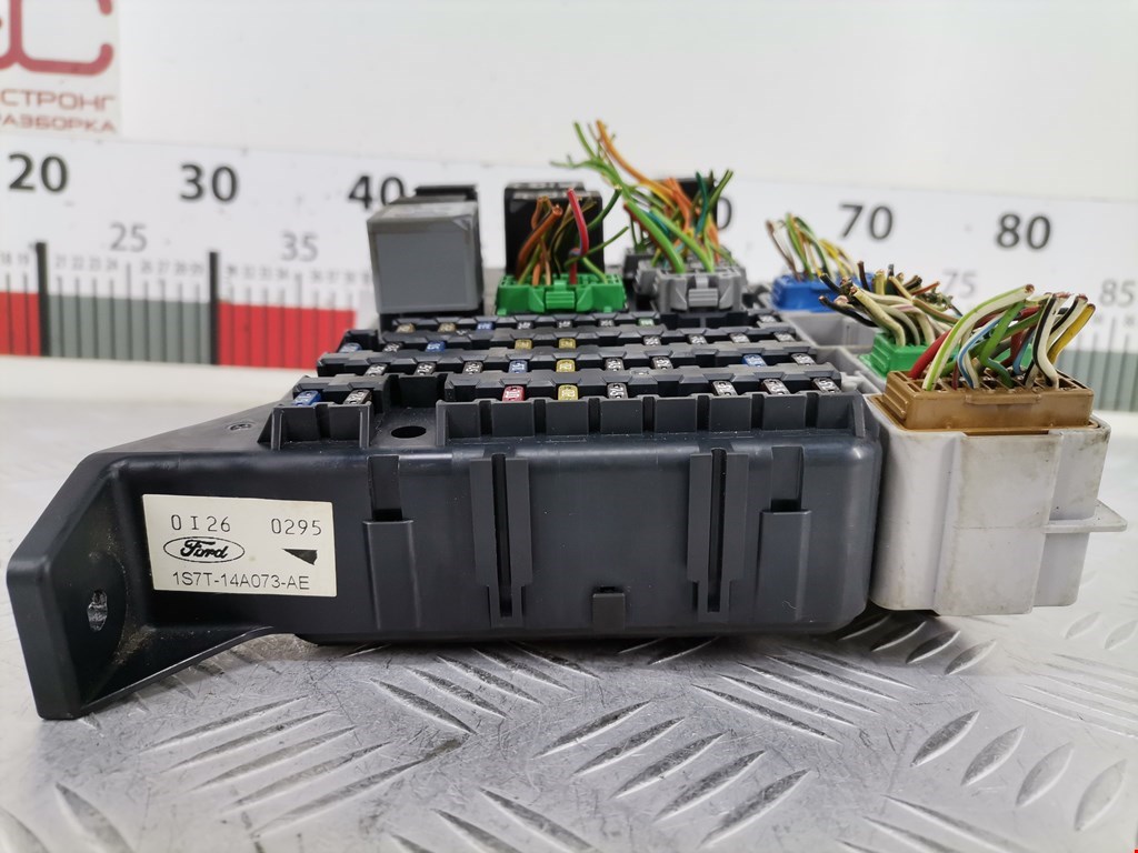 Датчик уровня в бачок омывателя FORD Mondeo III 2000-2007