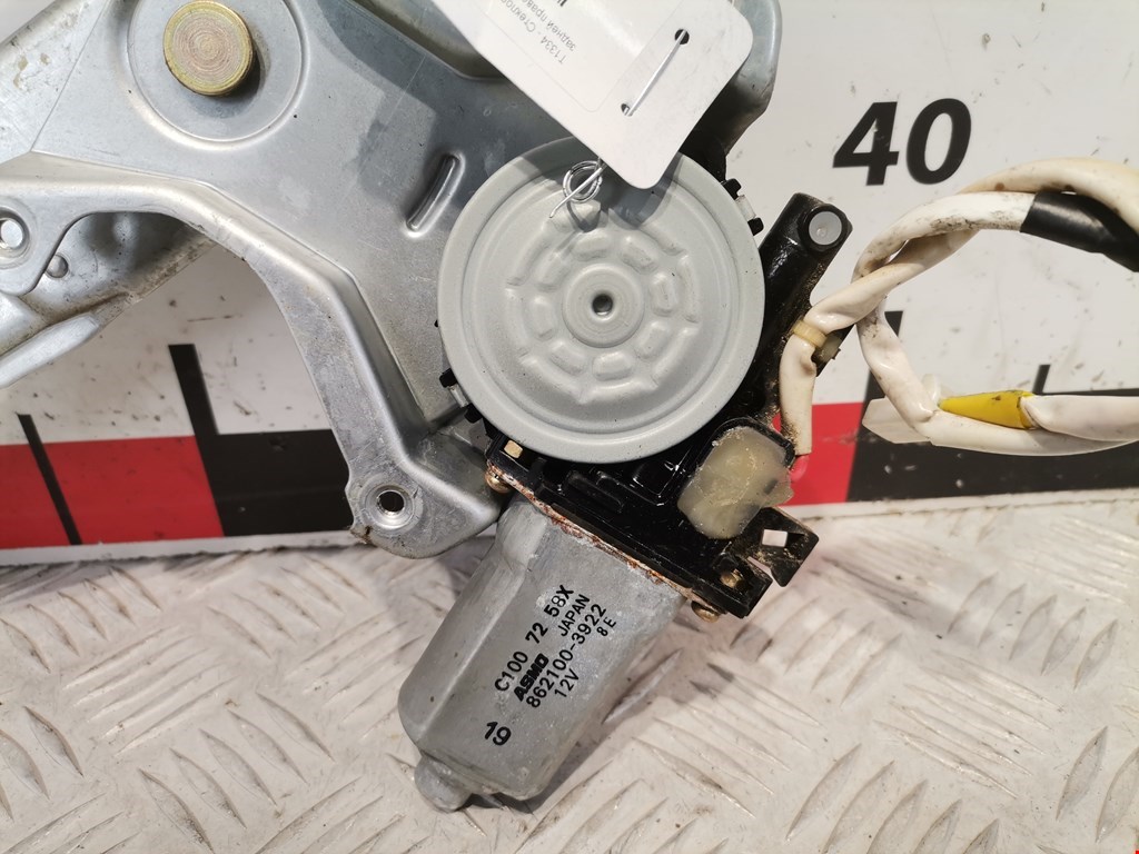 Стеклоподъемник задний правый MAZDA Premacy CP 1999-2004