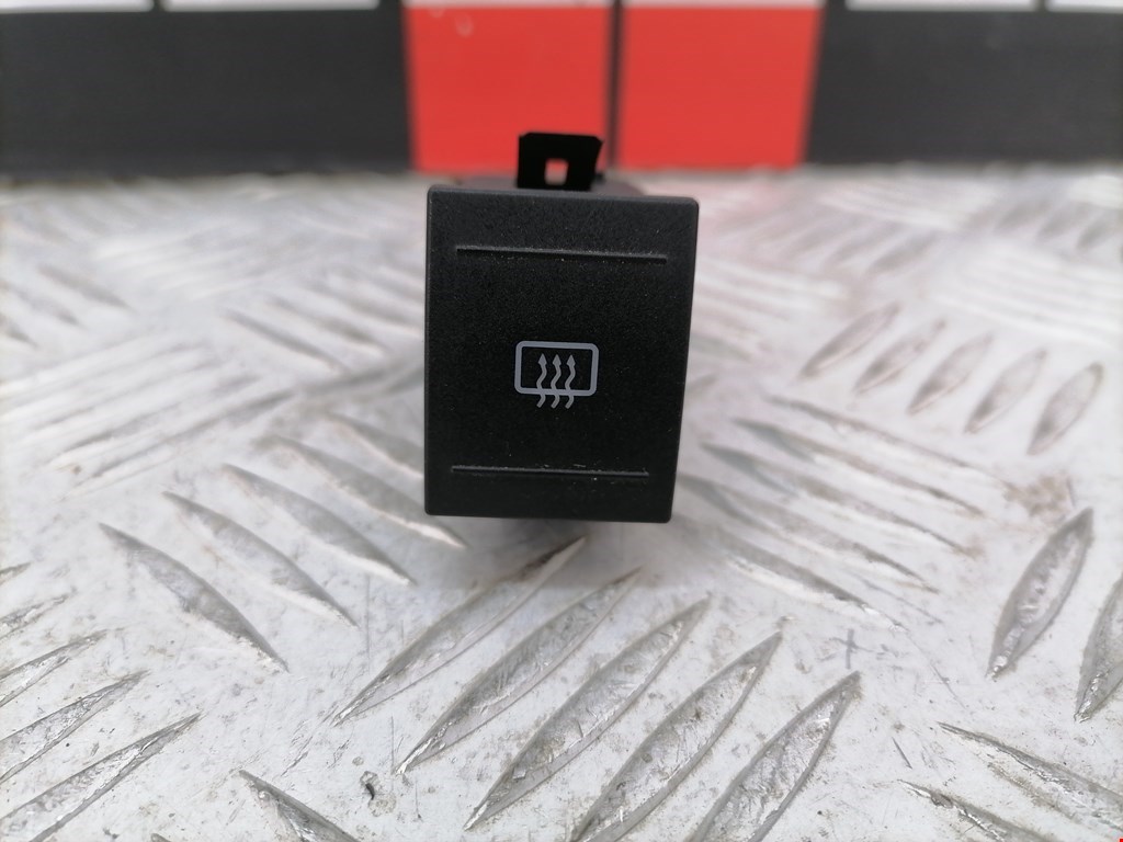 Кнопка подогрева (обогрева) заднего стекла Volkswagen Polo 4 (2001-2009)