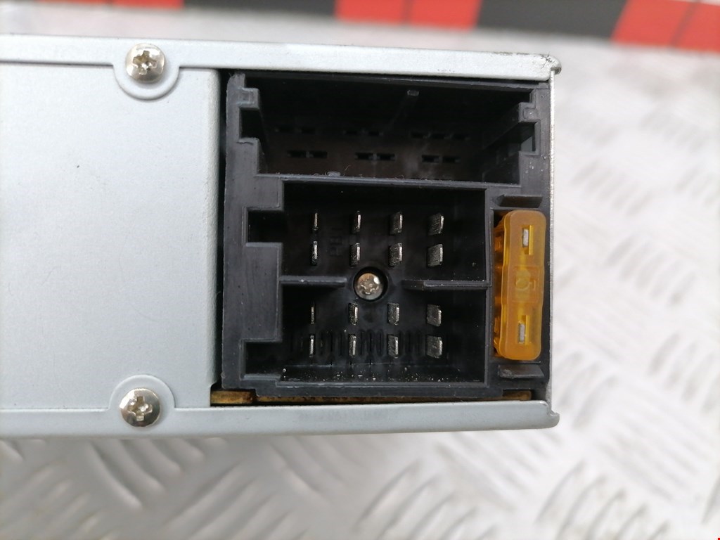 Магнитола VOLKSWAGEN Polo IV 2001-2009