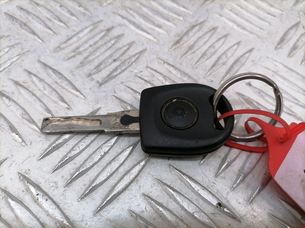 Замок зажигания VOLKSWAGEN Polo IV 2001-2009