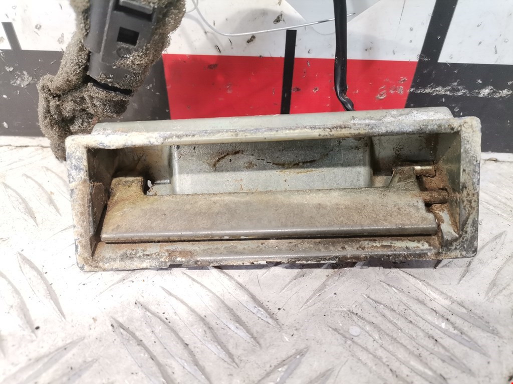 Ручка двери багажника наружная VOLKSWAGEN Golf IV 1997-2003