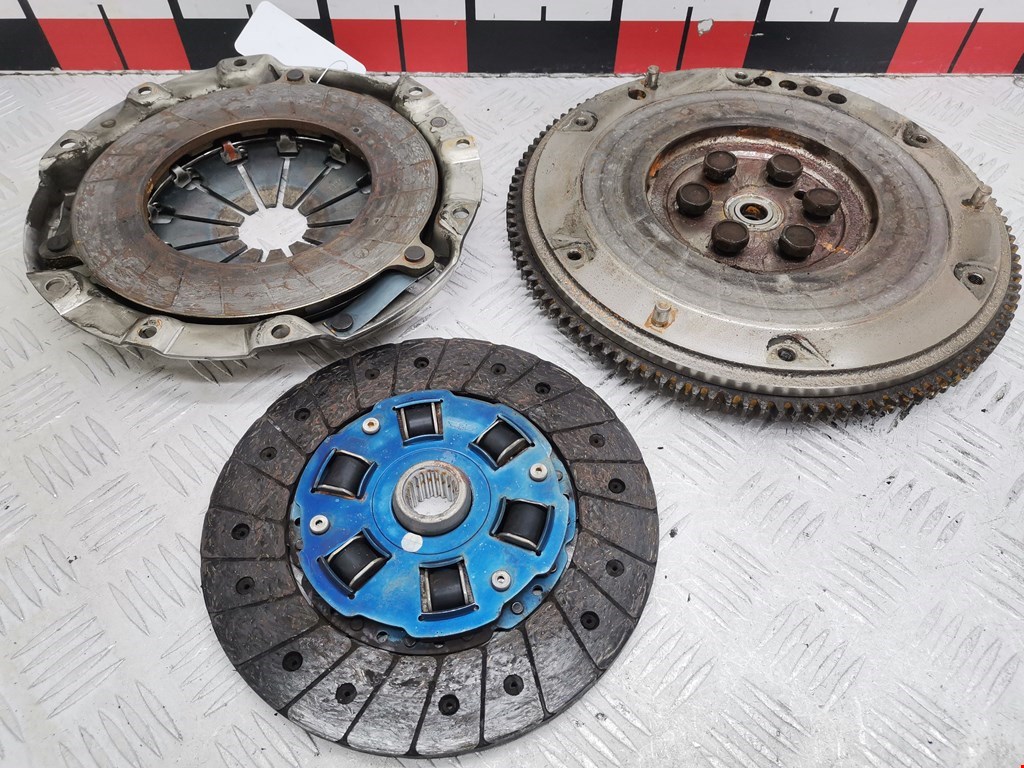 Маховик (демпфер сцепления) MAZDA Premacy CP 1999-2004