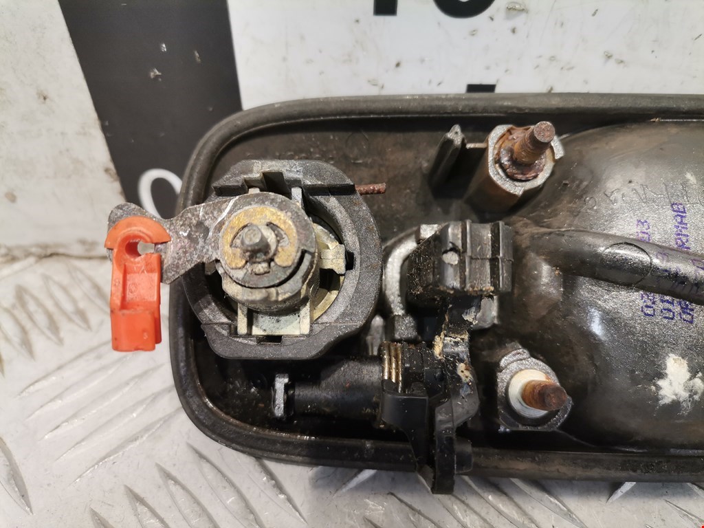 Ручка двери передней наружная правая CHRYSLER Voyager IV RG 2001-2007