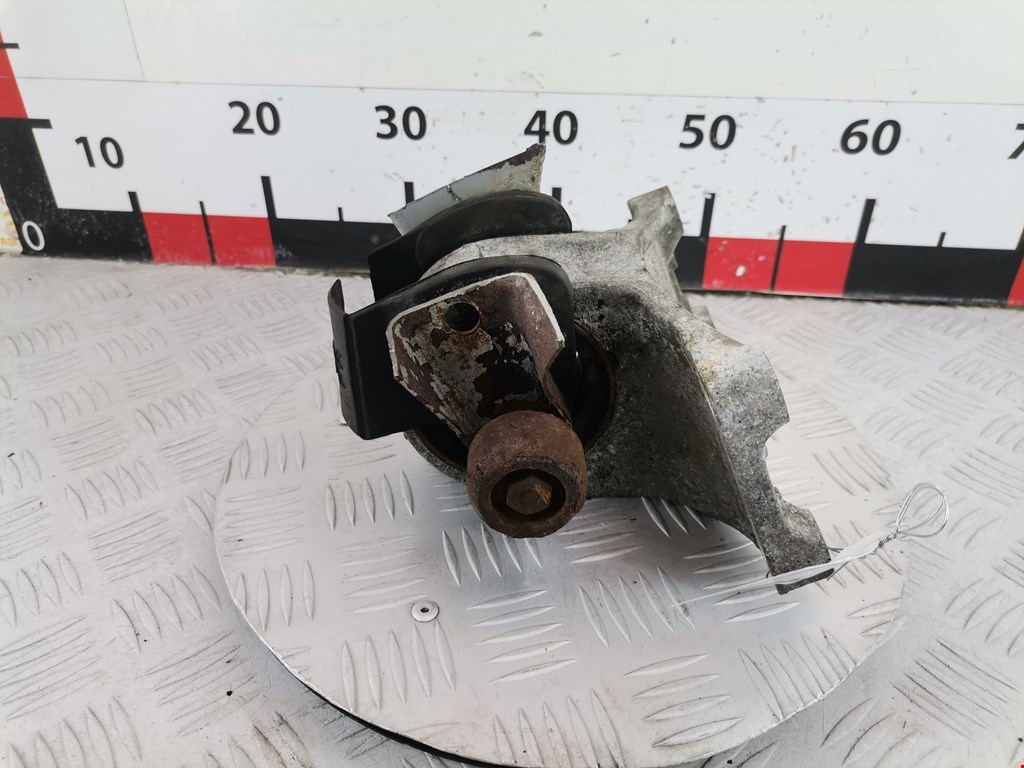 Подушка (опора) крепления КПП Nissan Almera N16 (2000-2006)