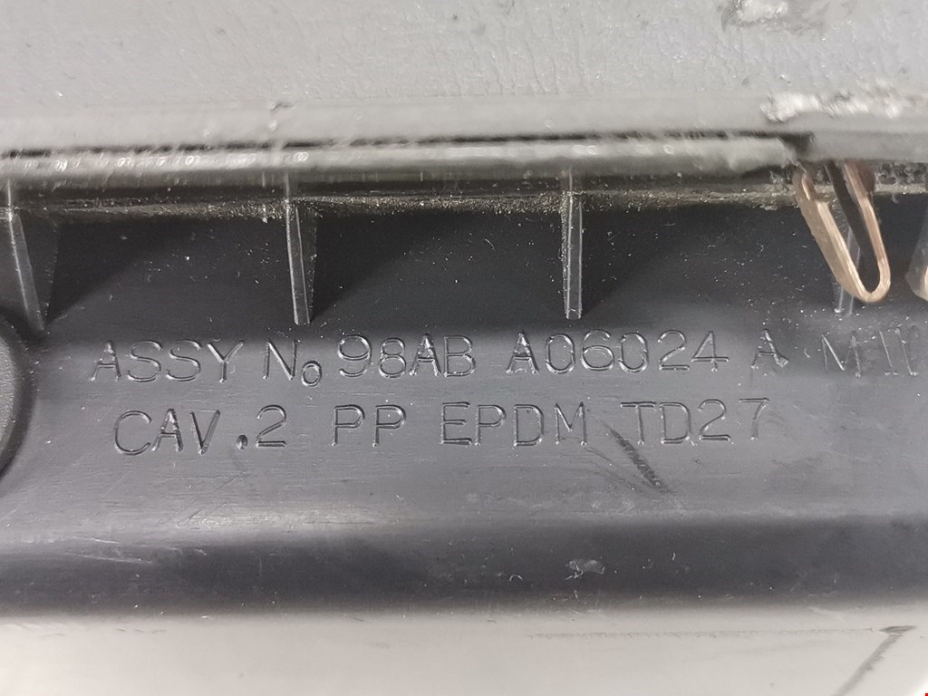 Бардачок FORD Focus I 1998-2005