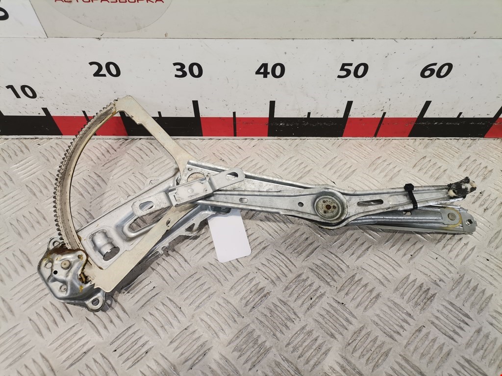 Стеклоподъемник механический двери передней левой Opel Corsa C (2000-2006)