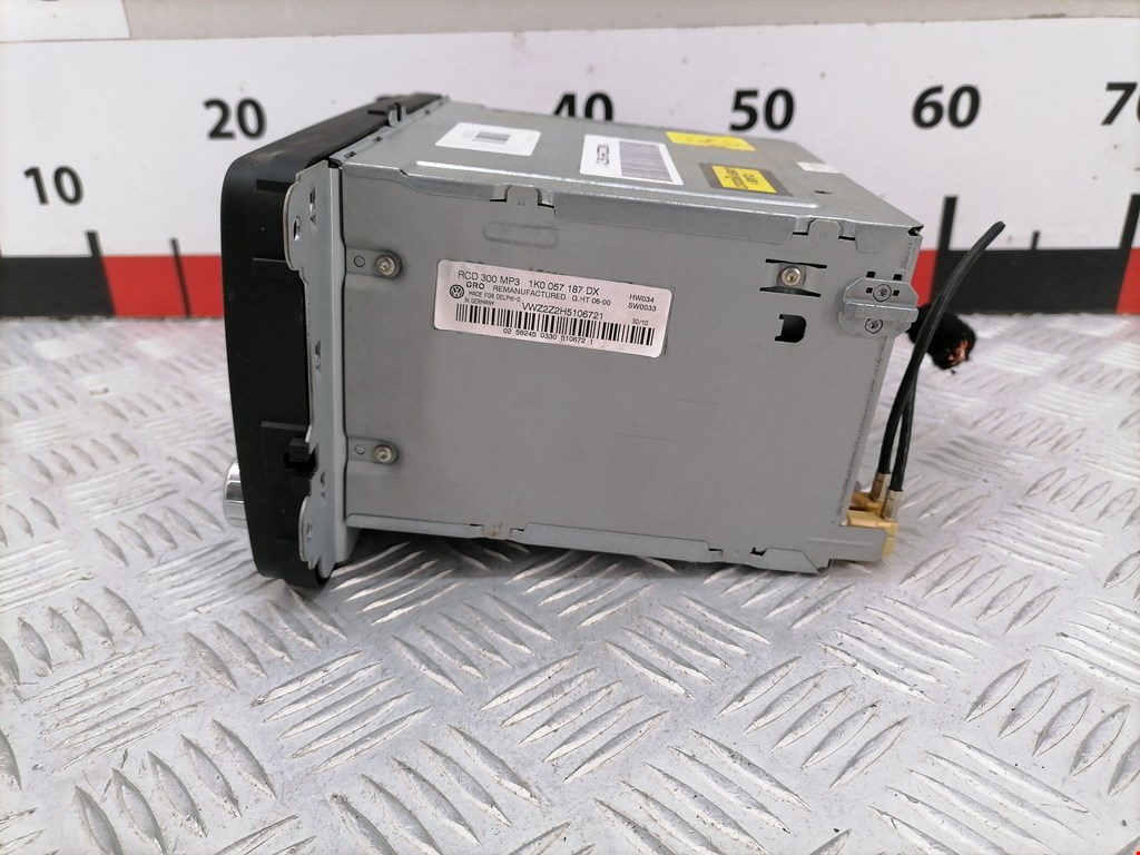 Магнитола VOLKSWAGEN Golf V 2003-2009