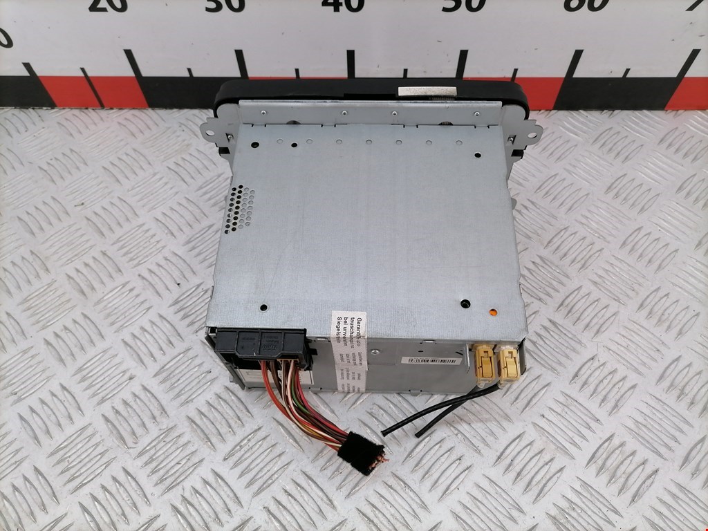 Магнитола VOLKSWAGEN Golf V 2003-2009