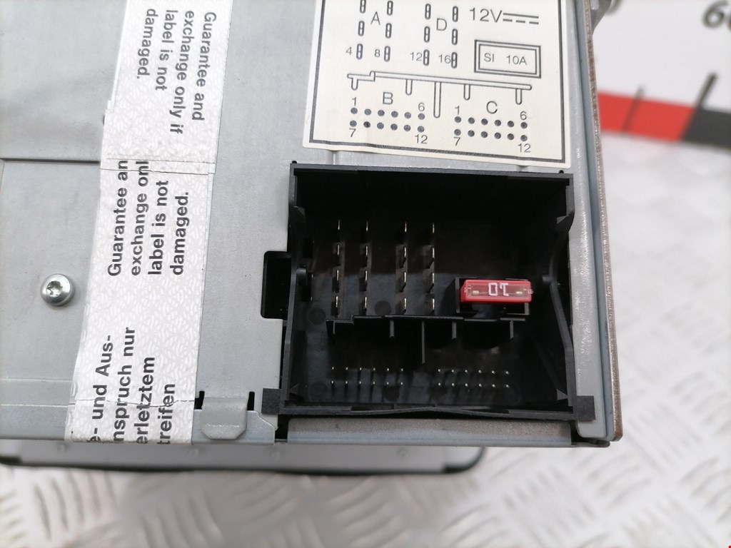 Магнитола VOLKSWAGEN Golf V 2003-2009