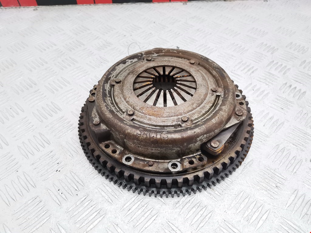 Маховик (демпфер сцепления) CITROEN Xsara 1997-2000