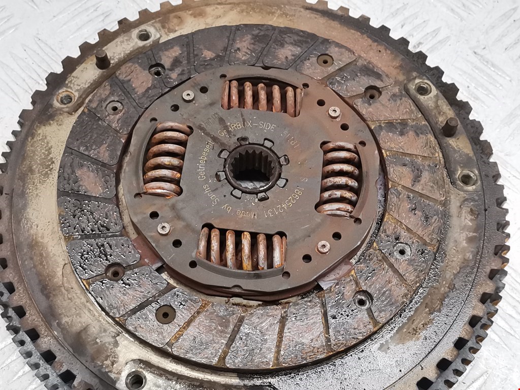 Маховик (демпфер сцепления) CITROEN Xsara 1997-2000