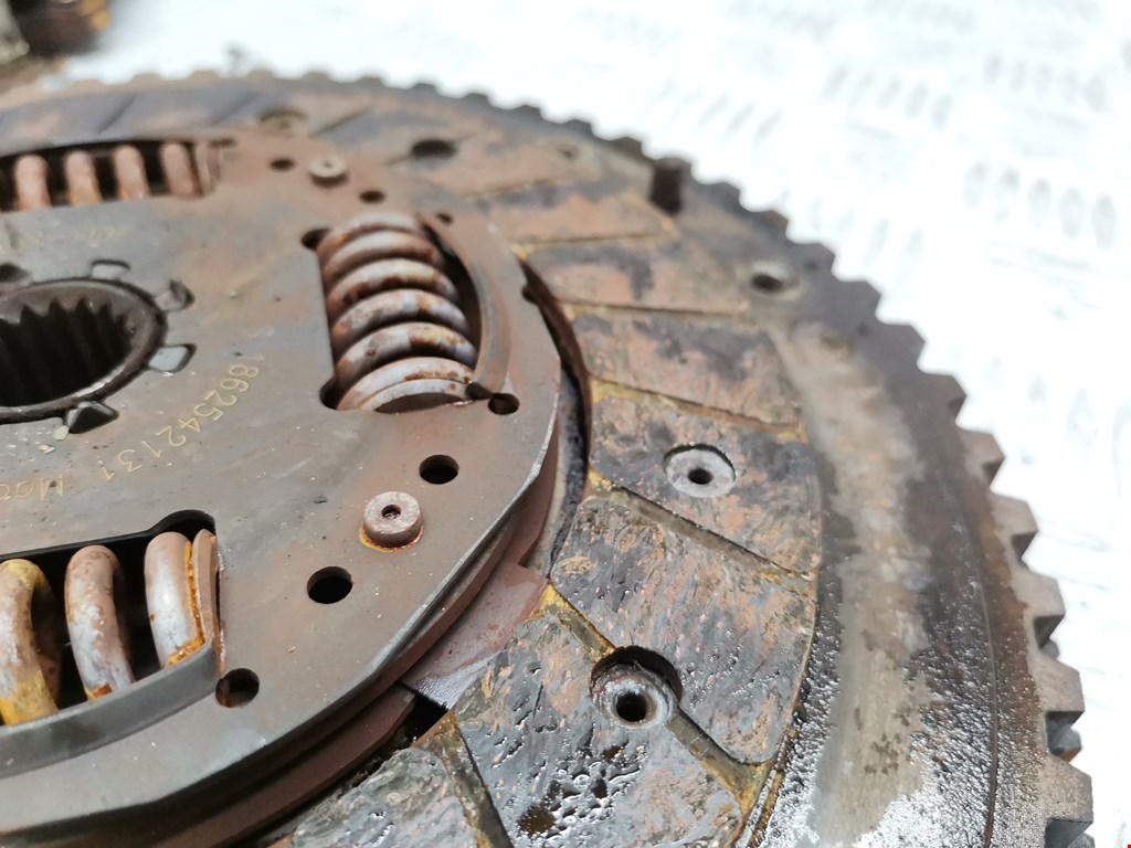 Маховик (демпфер сцепления) CITROEN Xsara 1997-2000