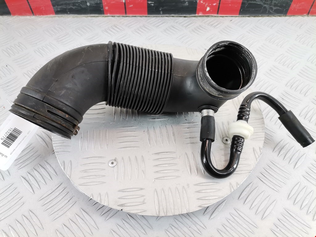 Патрубок воздушного фильтра VOLKSWAGEN Fox 2005-2011