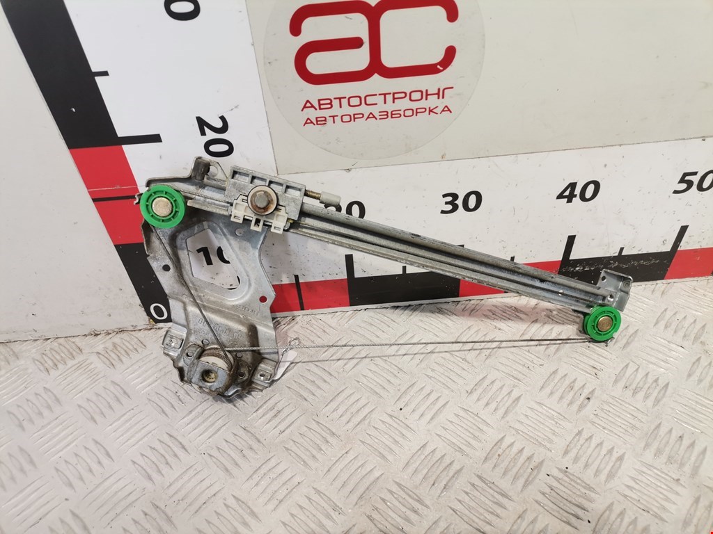 Стеклоподъемник задний правый AUDI 80 B3 1986-1991