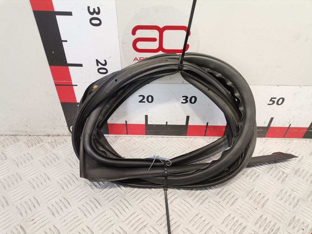 Уплотнитель двери CHEVROLET Trax (Tracker) Trax Tracker 2013-2022