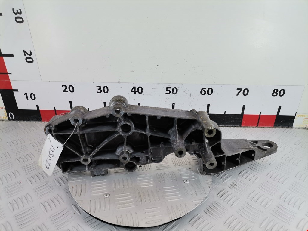 Кронштейн генератора VOLVO V70 II 2000-2007