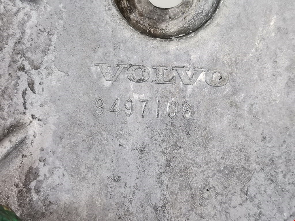 Кронштейн генератора VOLVO V70 II 2000-2007