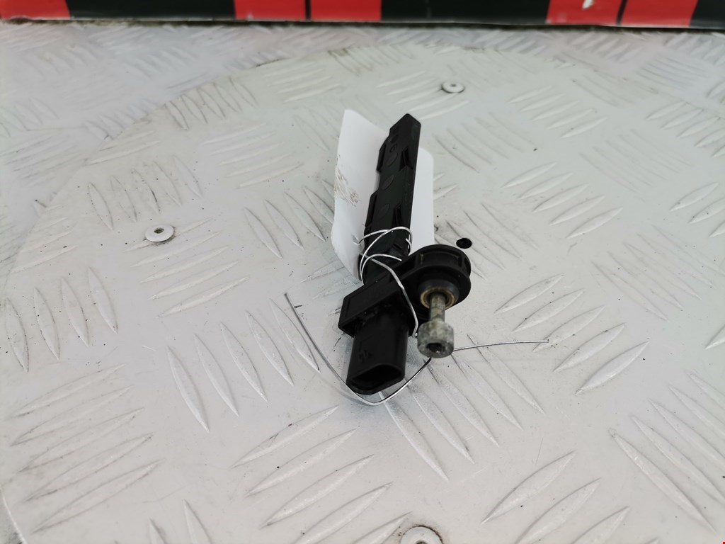 Датчик положения коленвала BMW 1er E81\E87 2004-2011