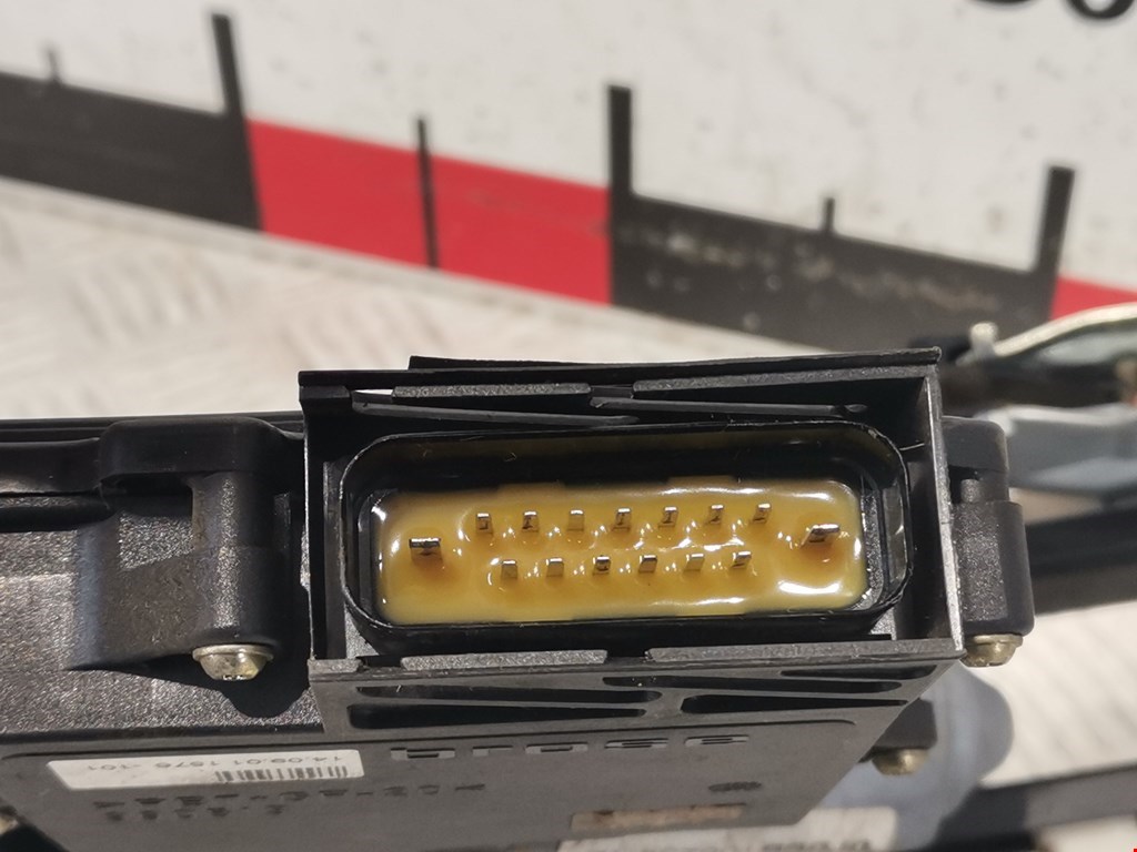 Стеклоподъемник задний левый SEAT Alhambra 1996-2010