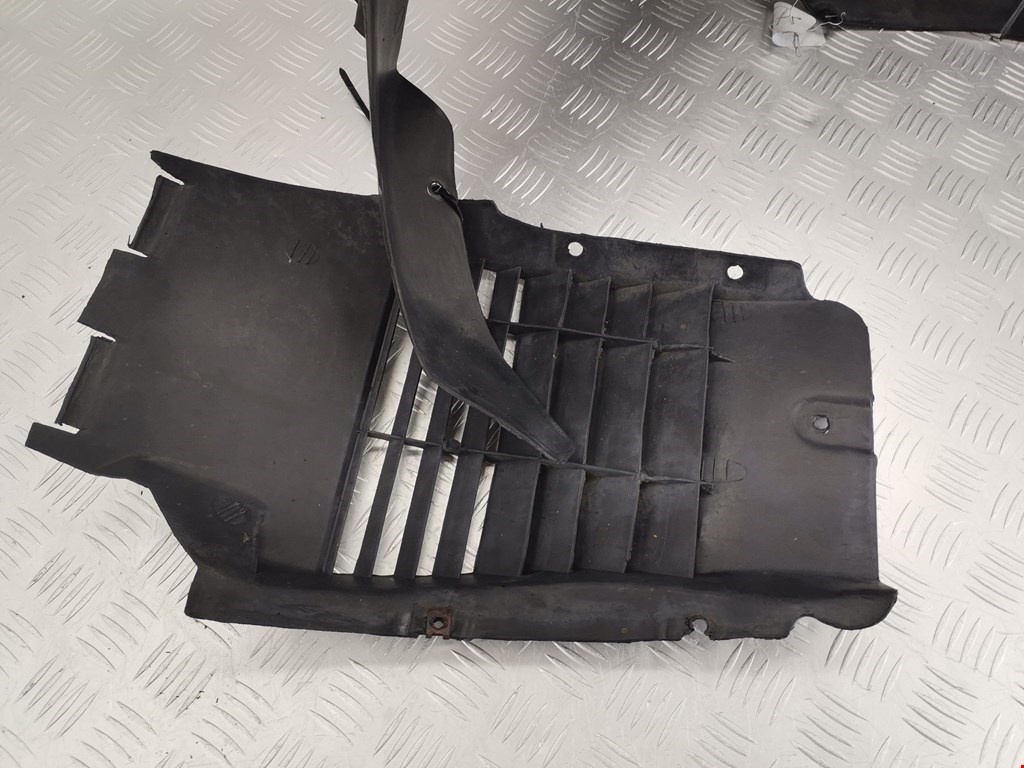 Локер (подкрылок) передний левый FIAT Brava 1995-2001