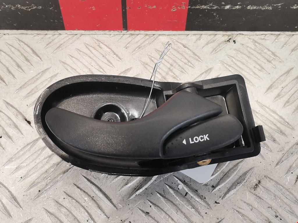 Ручка дверная передняя внутренняя правая FORD Focus I 1998-2005