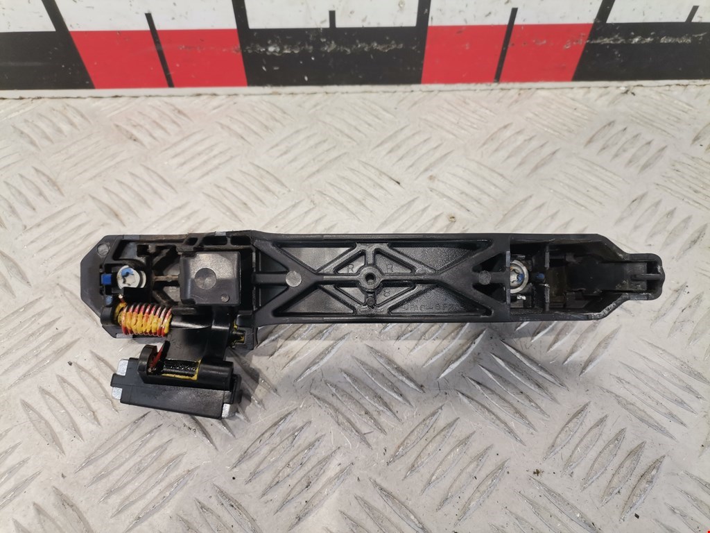 Ручка двери задней наружная правая TOYOTA Yaris II XP50 2005-2011