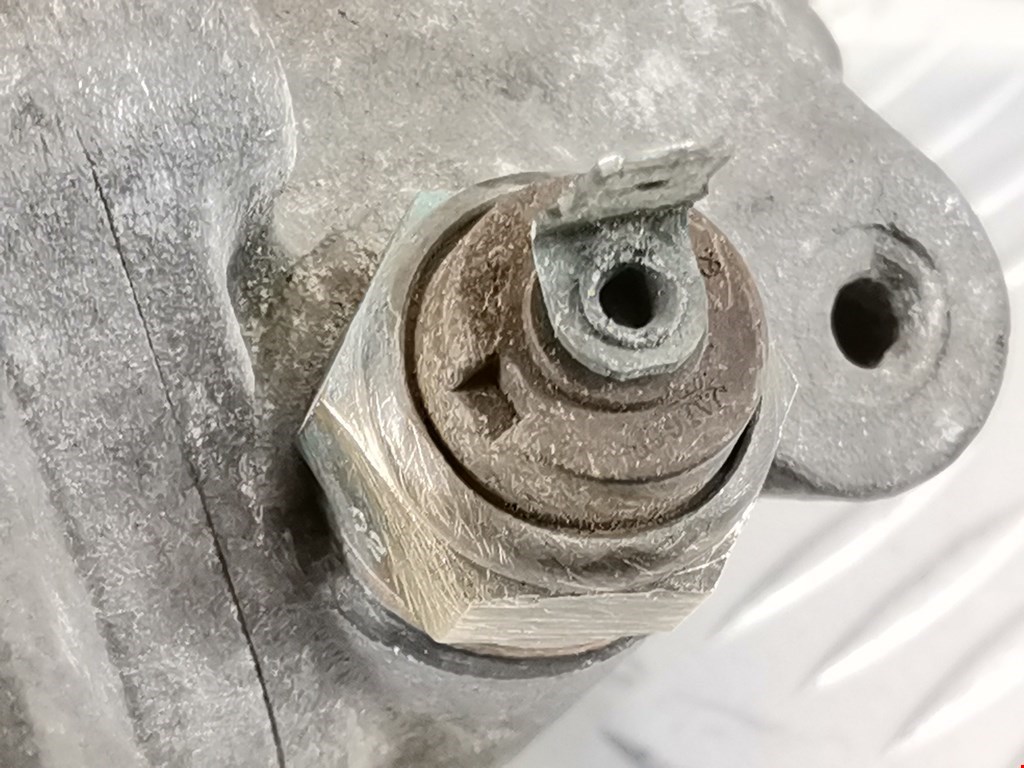 Корпус термостата RENAULT Master 1980-1998