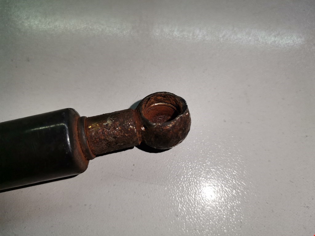 Амортизатор крышки (двери) багажника SKODA Octavia A4 1U- 1997-2010