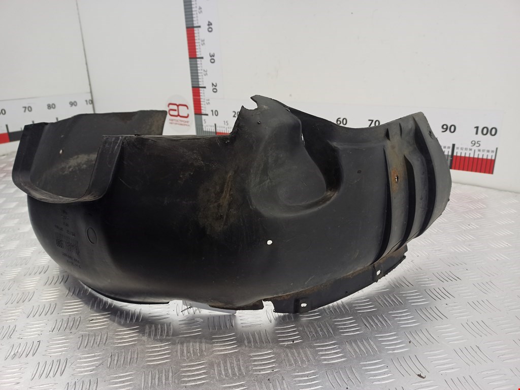 Локер (подкрылок) передний правый VOLKSWAGEN Caddy II 1995-2004