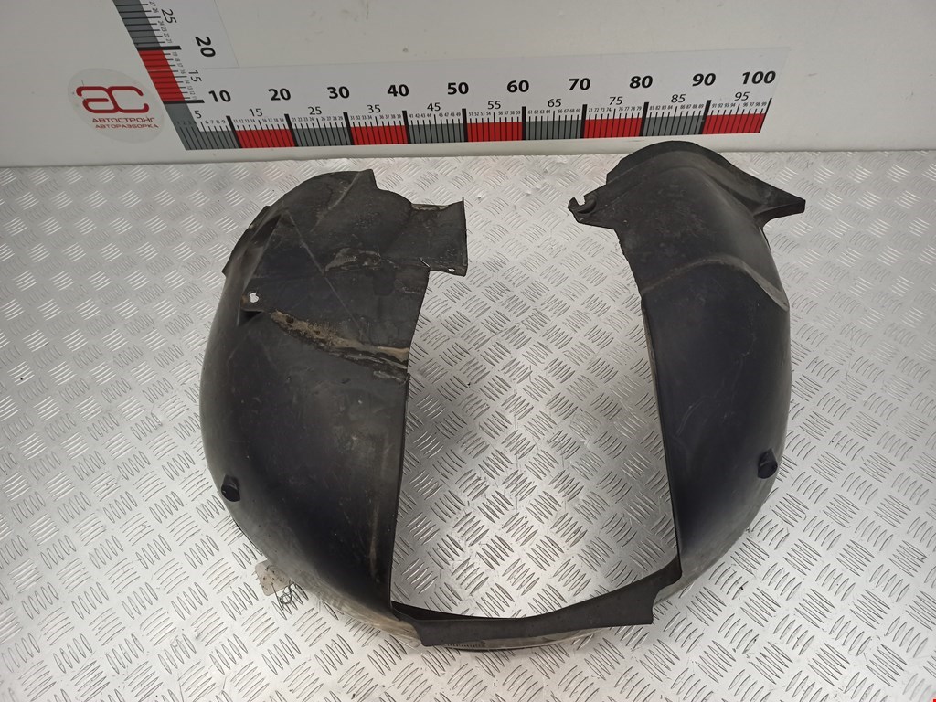 Локер (подкрылок) передний левый VOLVO V70 II 2000-2007