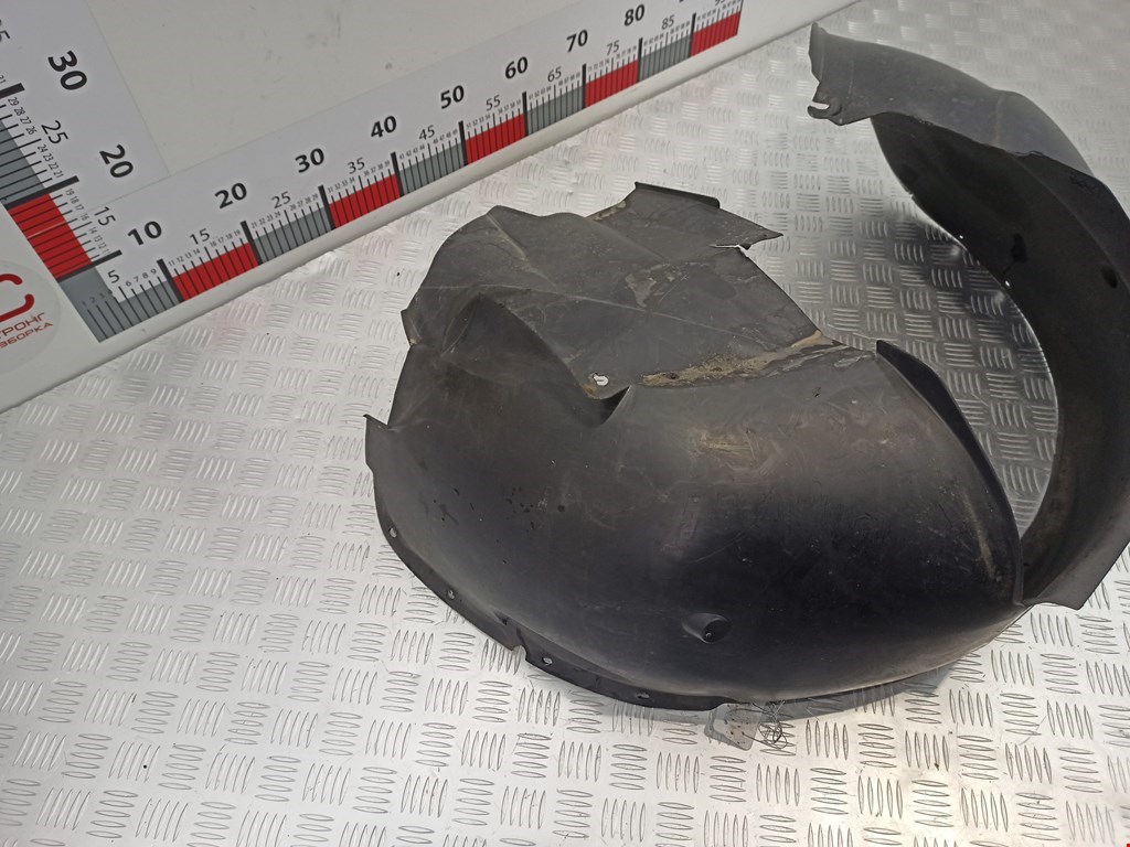 Локер (подкрылок) передний левый VOLVO V70 II 2000-2007