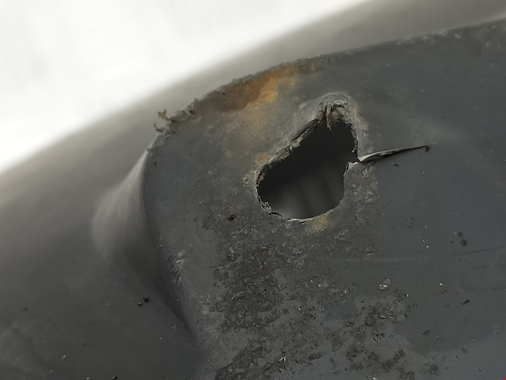 Локер (подкрылок) передний левый VOLVO V70 II 2000-2007