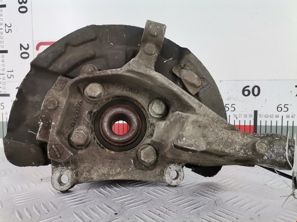 Ступица передняя левая VOLVO V70 II 2000-2007