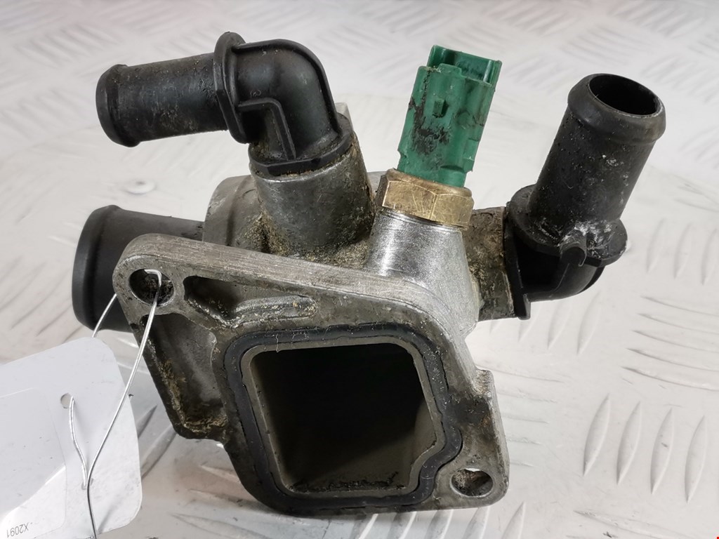 Корпус термостата FIAT Grande Punto 2005-2009