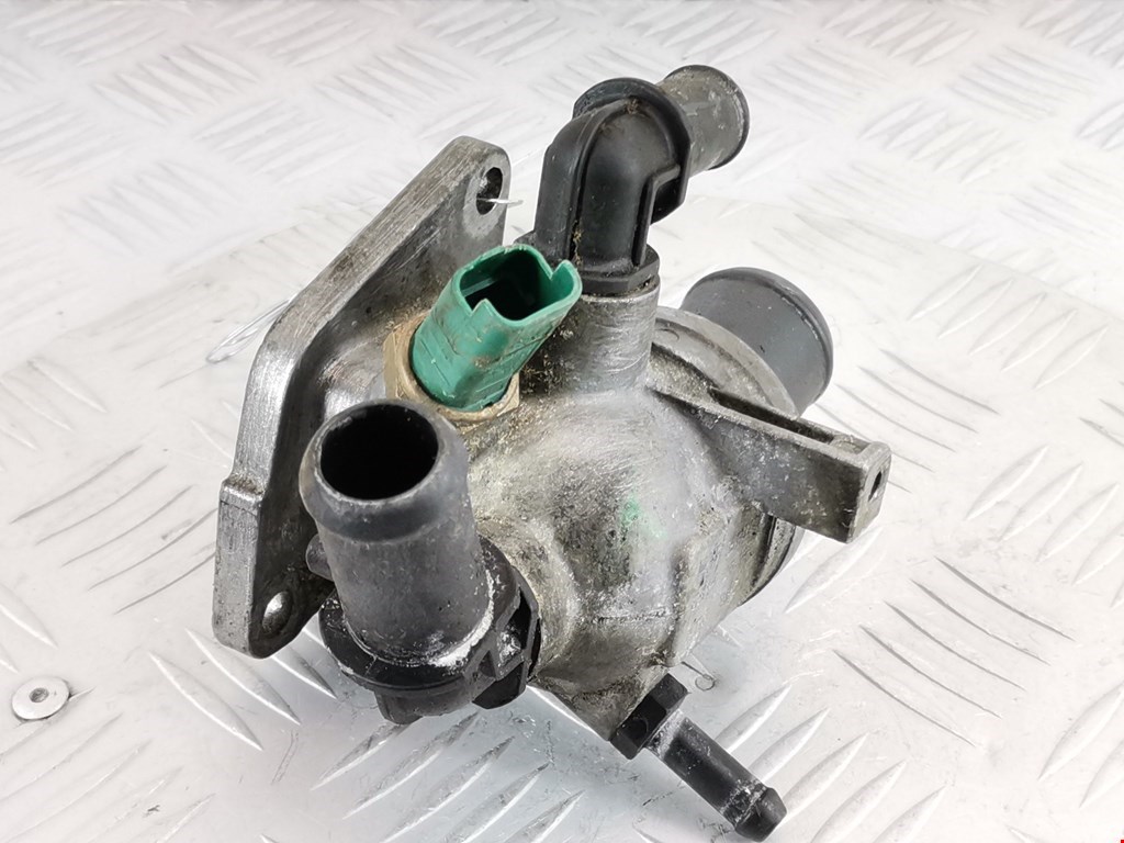 Корпус термостата FIAT Grande Punto 2005-2009