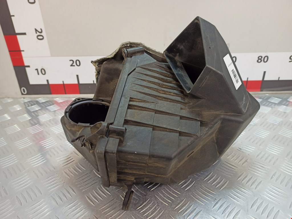 Корпус воздушного фильтра VOLKSWAGEN Phaeton 2002-2016