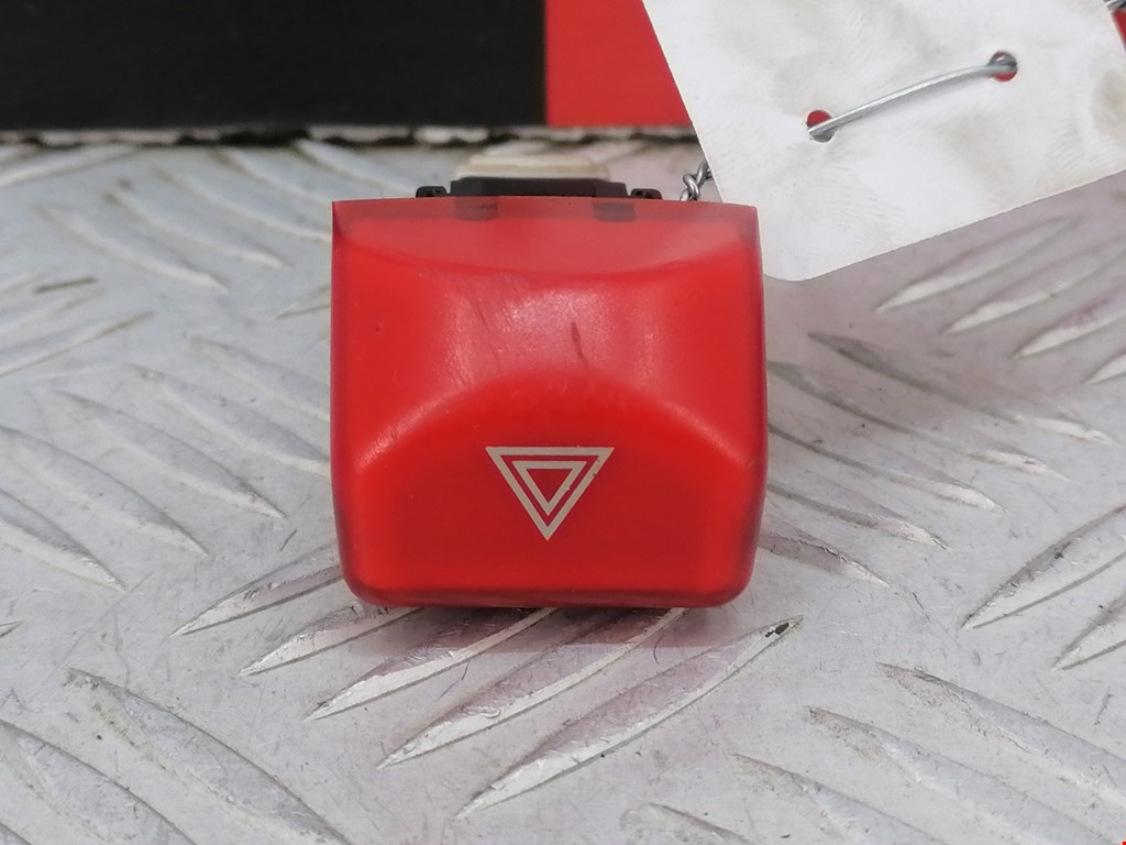 Кнопка аварийной сигнализации (аварийки) NISSAN Micra K12 2003-2010