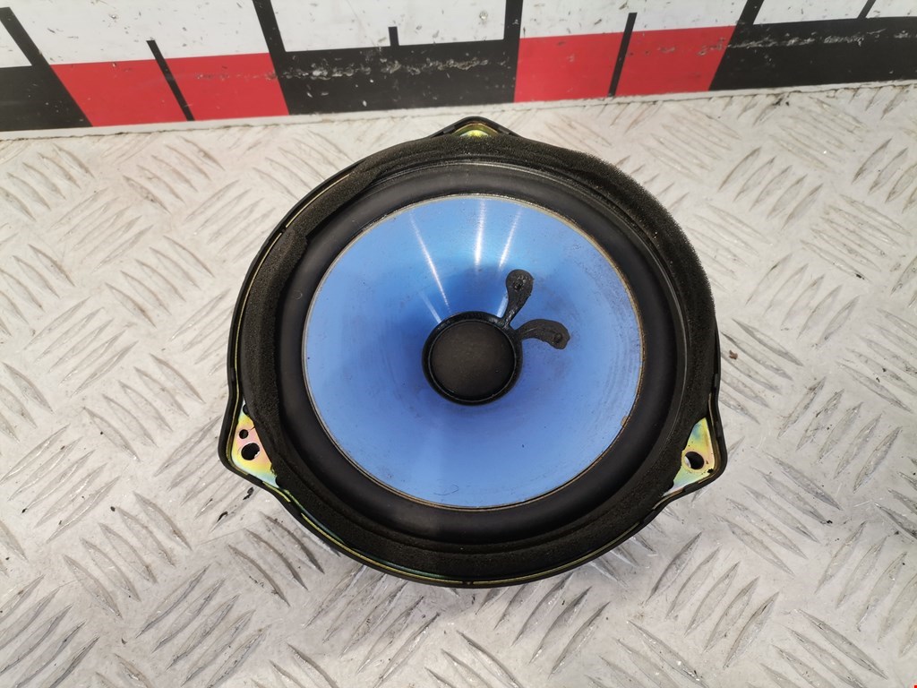 Динамик KIA Carens 1999-2002