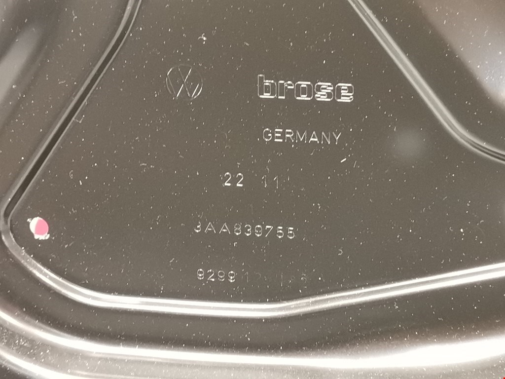 Стеклоподъемник задний левый VOLKSWAGEN Passat B7 2011-2015