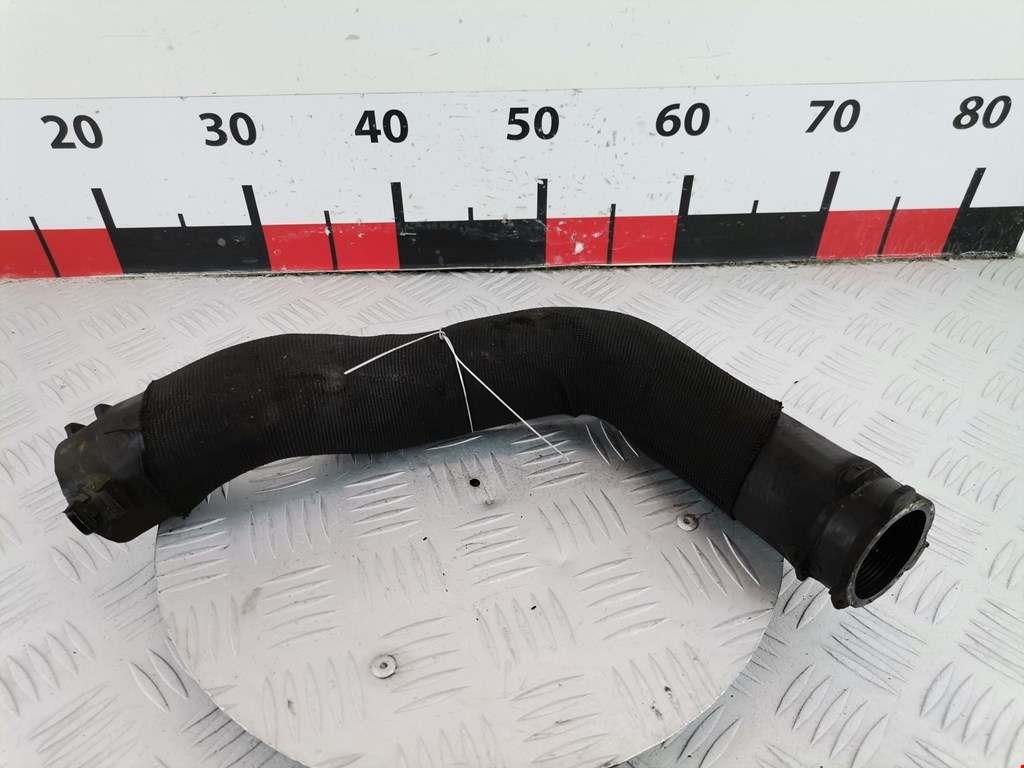 Патрубок интеркулера AUDI A8 D3 2003-2010