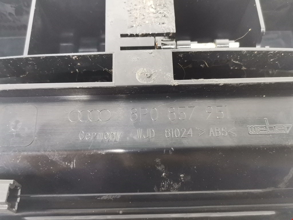 Пепельница передняя AUDI A3 8P 2003-2013