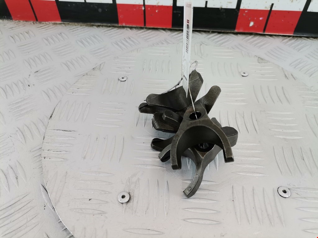 Кронштейн форсунки LAND ROVER Discovery II 1998-2004