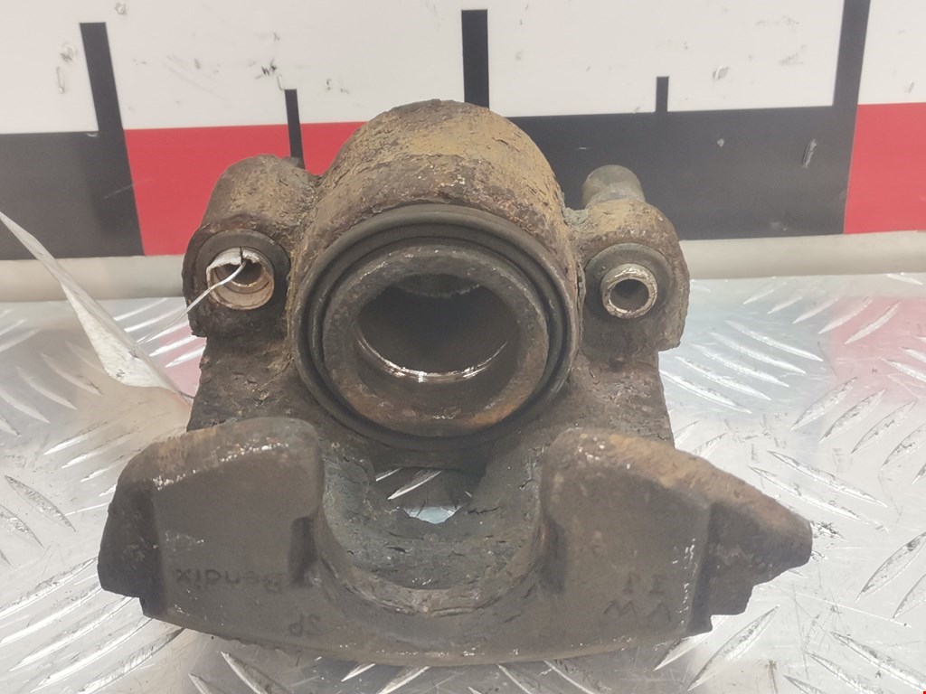 Суппорт передний левый VOLKSWAGEN Polo III 1994-2001