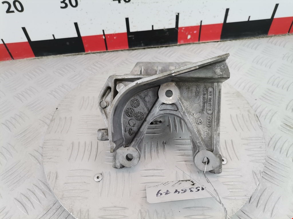 Кронштейн ТНВД AUDI A8 D3 2003-2010