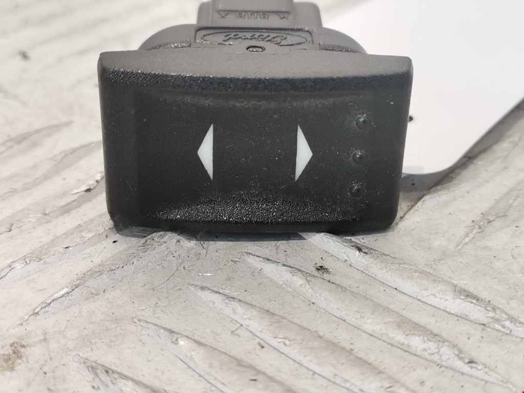 Кнопка стеклоподъемника FORD Mondeo III 2000-2007