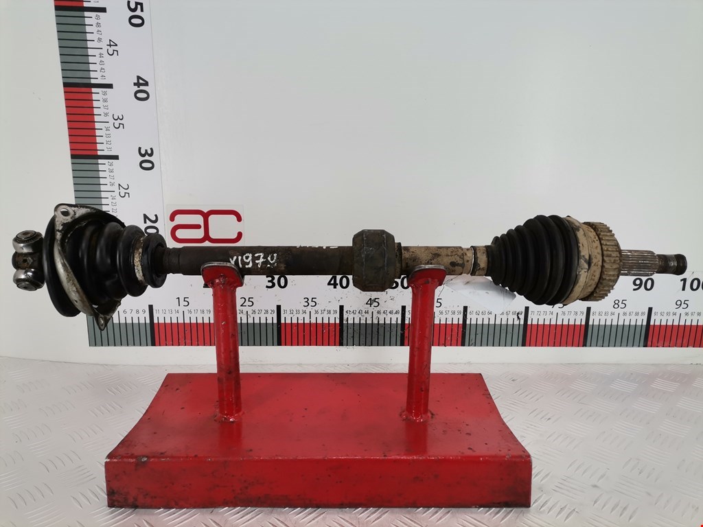 Полуось (привод, приводной вал) передняя левая RENAULT Clio 1998-2008