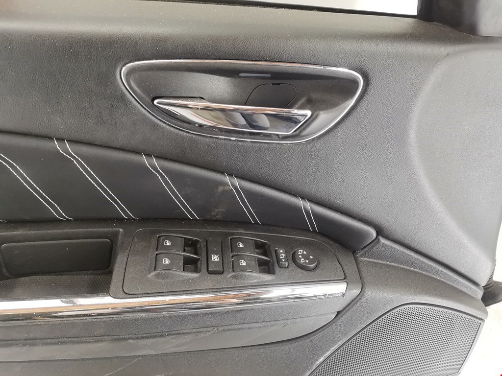 Дверь передняя левая LANCIA Delta III (844) 2008-2014