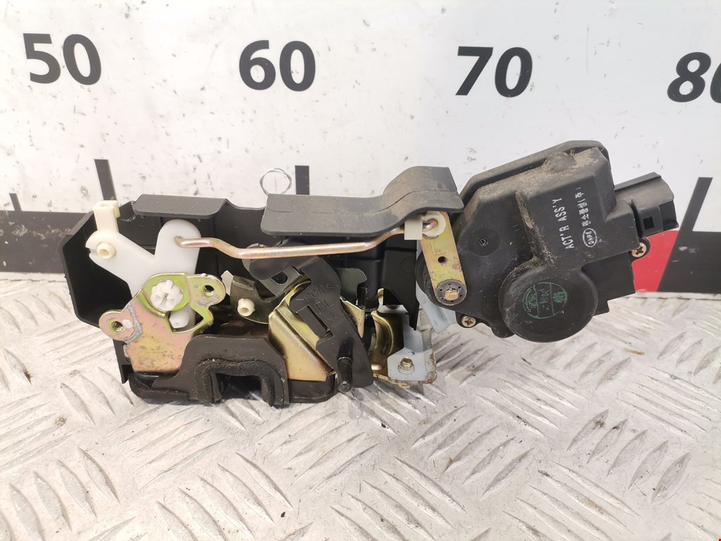 Замок двери задней левой HYUNDAI Santa Fe SM/ Classic 2000-2012